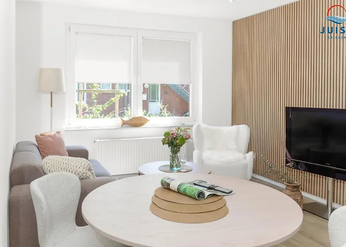 Haus Sturmfried 282 - Sued アパート ユイスト